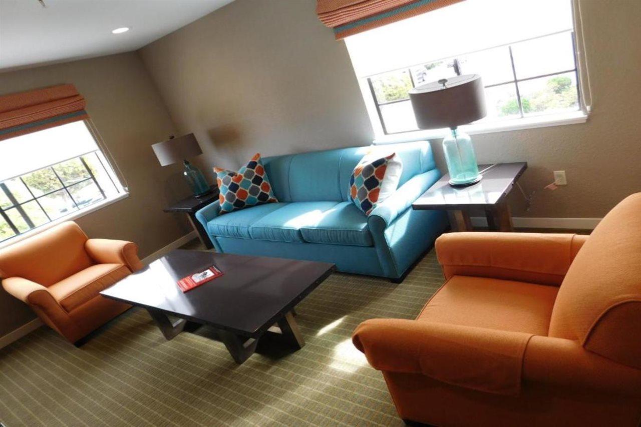 Wave Street Inn Монтерей Екстериор снимка