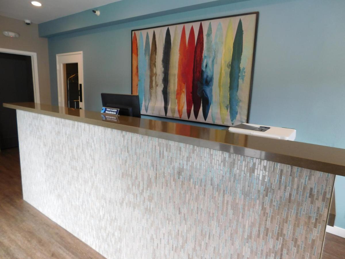 Wave Street Inn Монтерей Интериор снимка