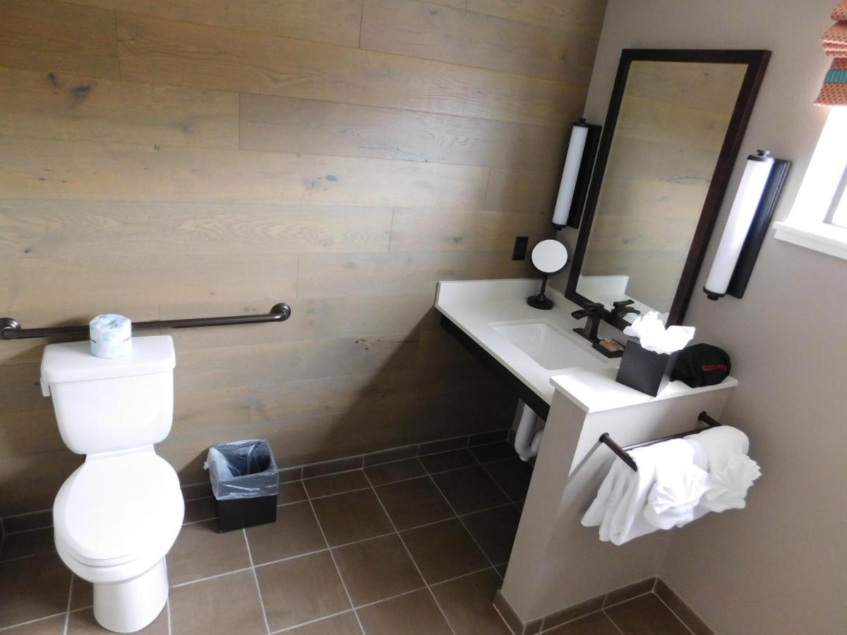 Wave Street Inn Монтерей Стая снимка