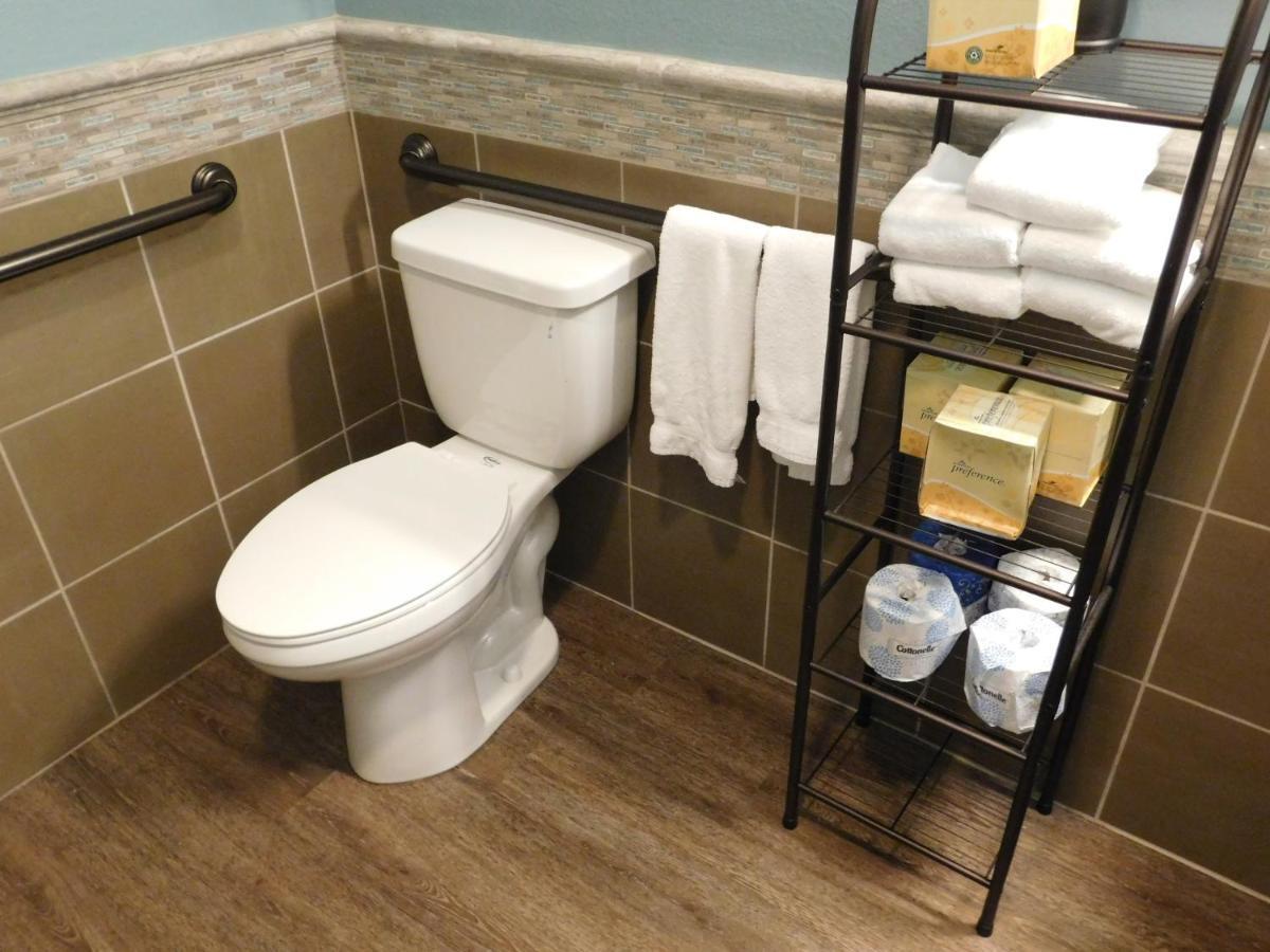Wave Street Inn Монтерей Екстериор снимка